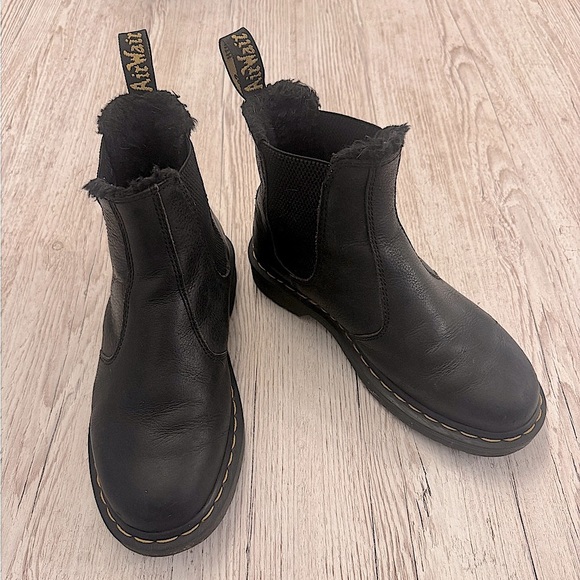 Dr. Martens / Doc Martens 2976 Leonore Chelsea Faux Fur Pull on ankle boots 7 - Picture 2 of 10